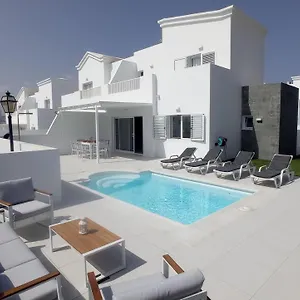 Trafalgar, Magnífica Casa En La Costa Ideal Familias Que Buscan Tranquilidad Villa